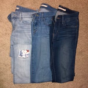 3 pairs of Levi’s skinny jeans